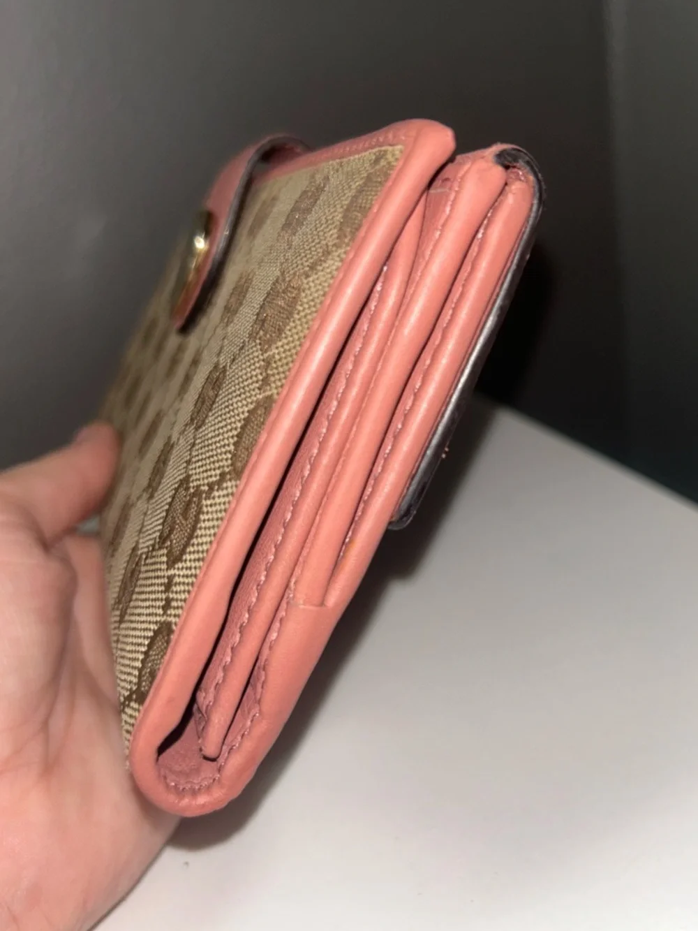 Gucci GG Monogram Canvas Pink Continental Heart Wallet - Picture 13 of 15
